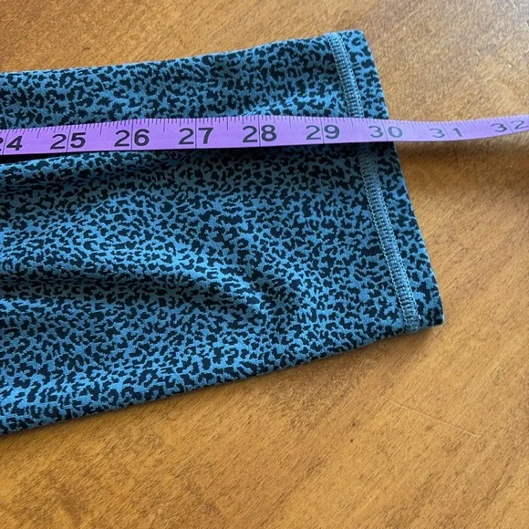 Athleta, salutation II textured tight size 1X very gently used great shape - Picture 8 of 8